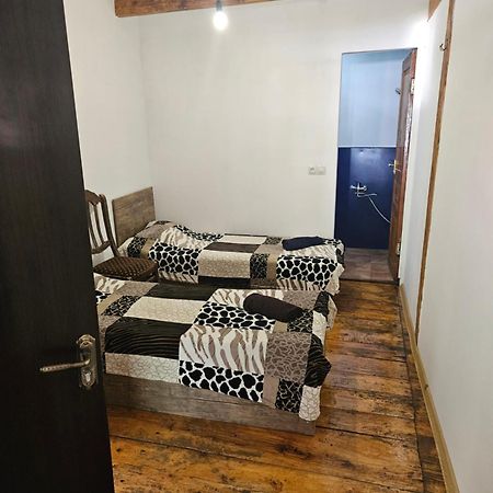 אושגולי Guesthouse Svanuri Sakhli מראה חיצוני תמונה
