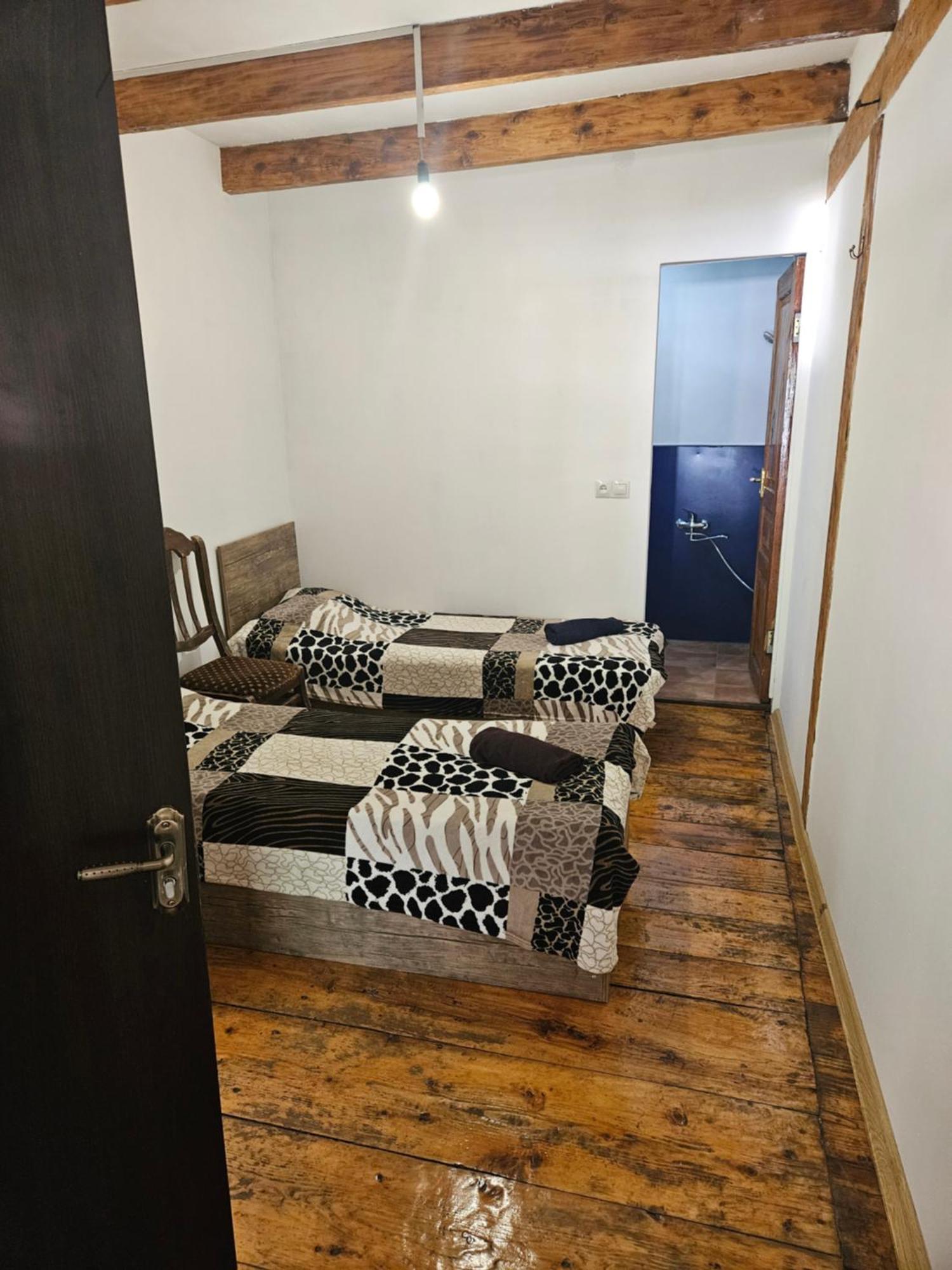 אושגולי Guesthouse Svanuri Sakhli מראה חיצוני תמונה