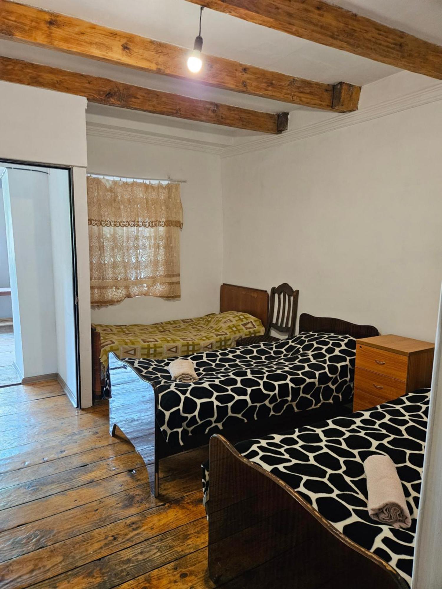 אושגולי Guesthouse Svanuri Sakhli מראה חיצוני תמונה